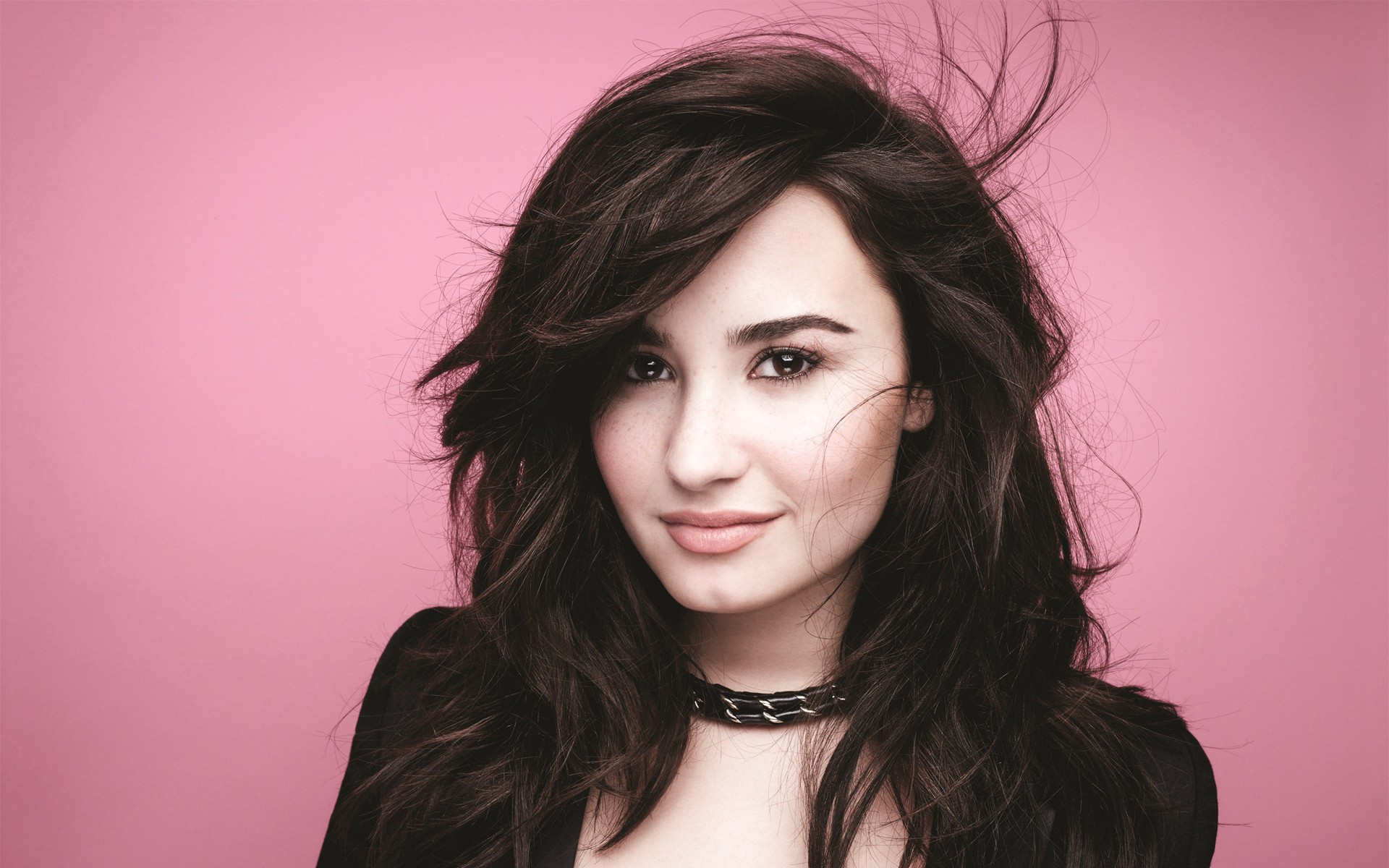 Demi Lovato Actress Wallpaper