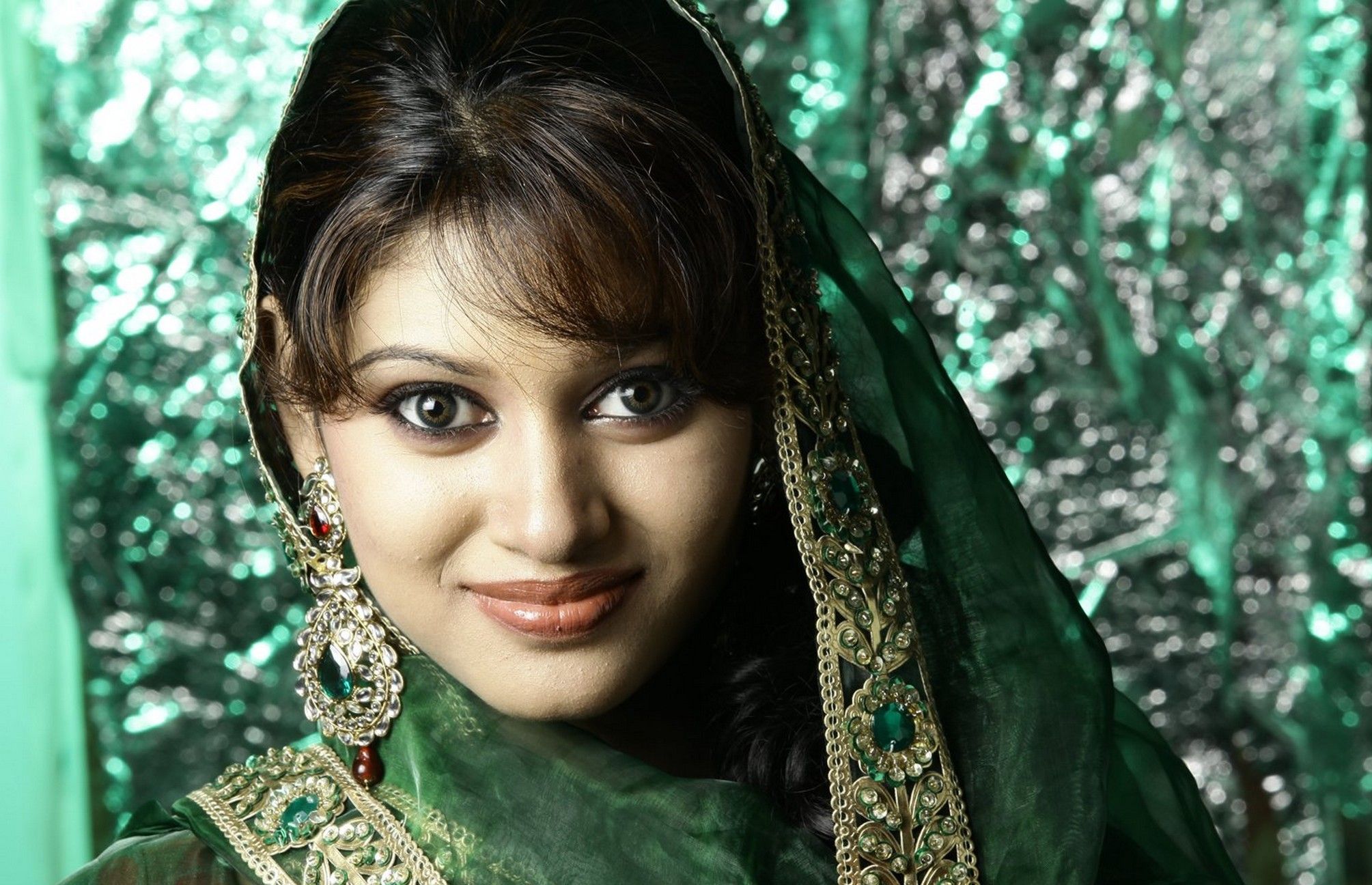 Tamil Actress Oviya Photoshoot Stills