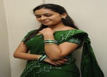 sri divya green half saree pictures