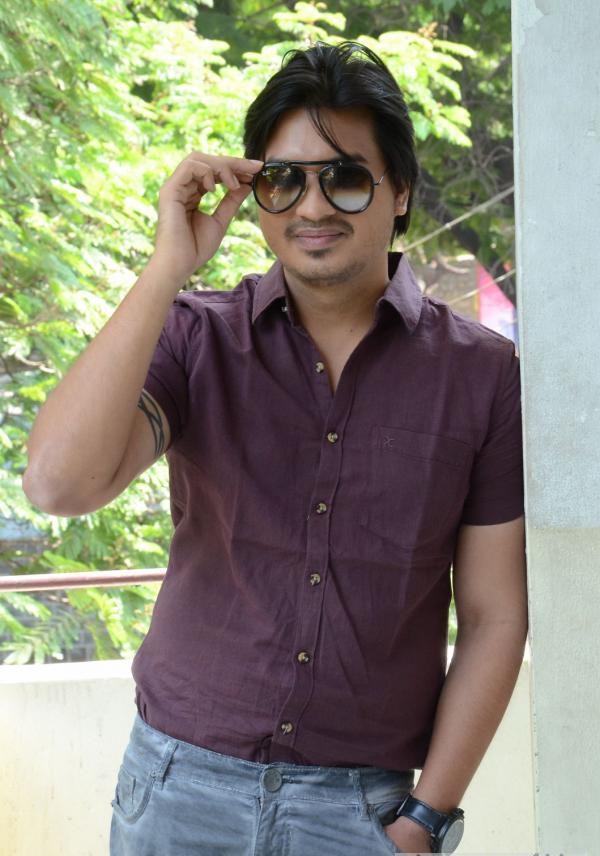 Pidugu Movie Hero Vineeth Interview Photos