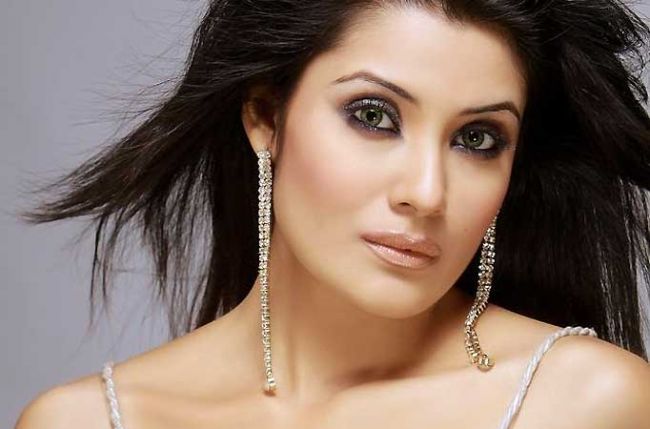 Bollywood actress shamin mannan photoshoot pics