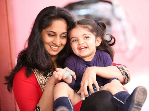Actress Ajith Shalini Daughter Anoushka Photos