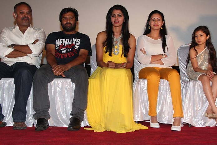 Vizhithiru Movie Actress Photos In Audio Launch