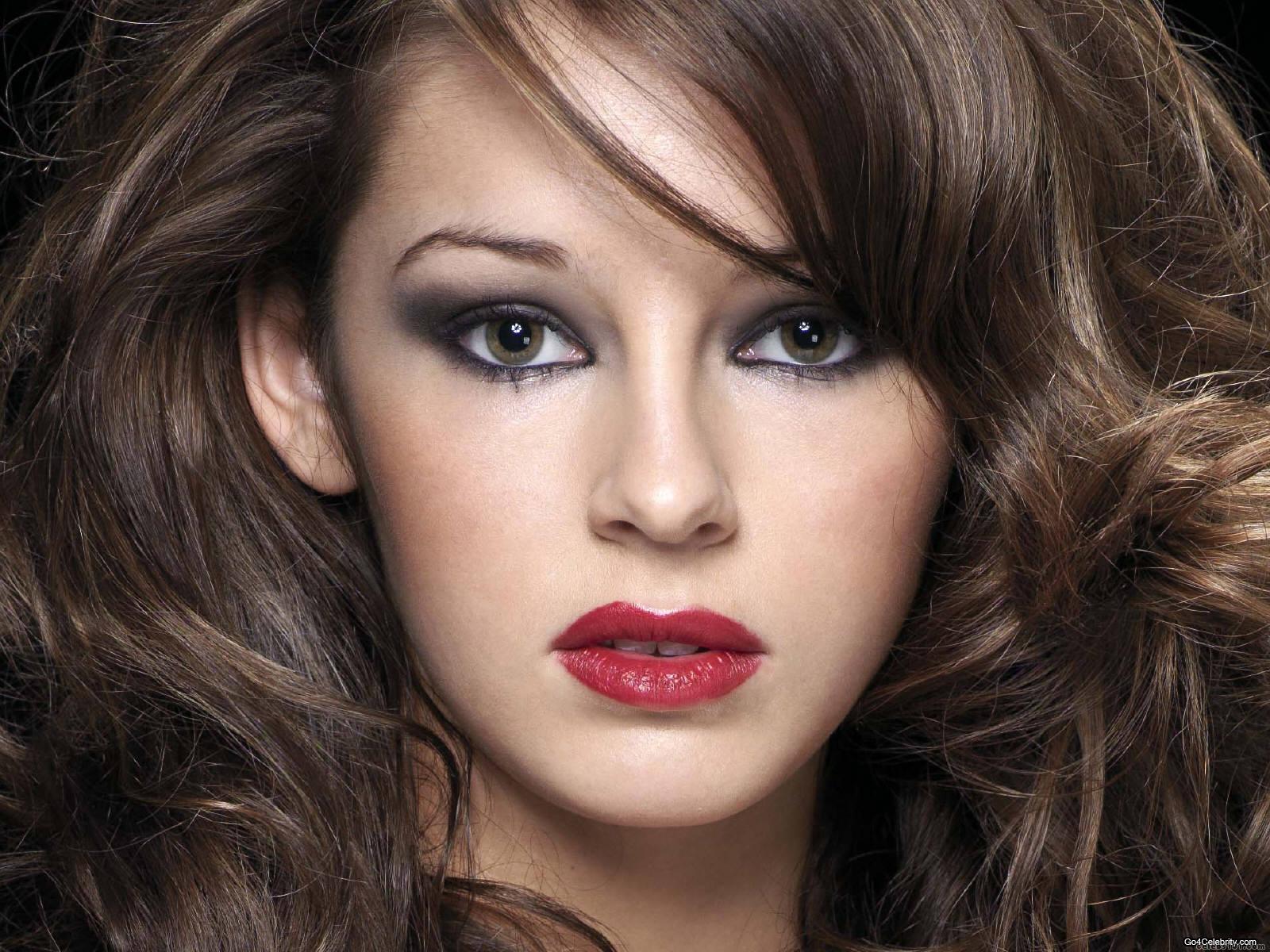 Keeley Hazell Face Wallpapers