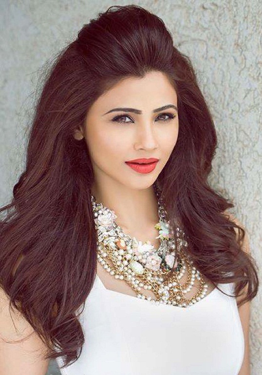 Daisy Shah Face Images