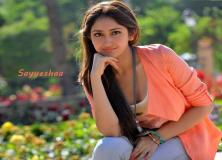 sayesha saigal pictures
