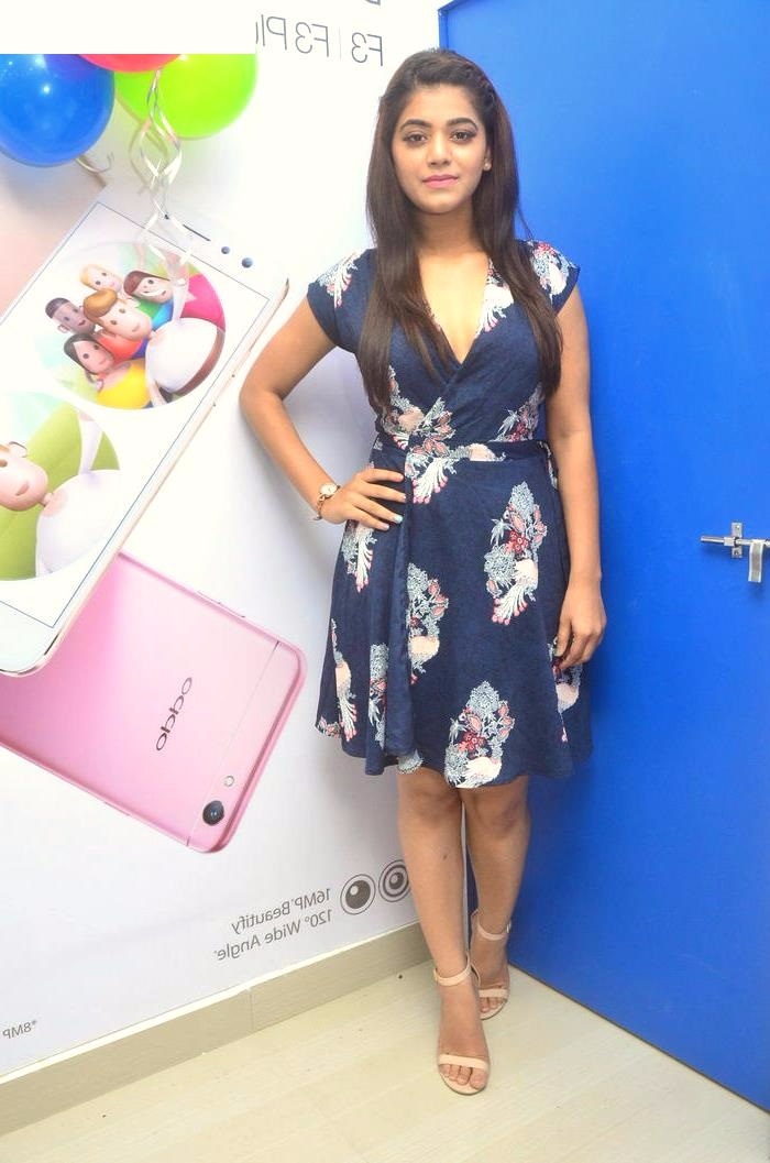 Yamini Bhaskar Blue Dress Hd Image