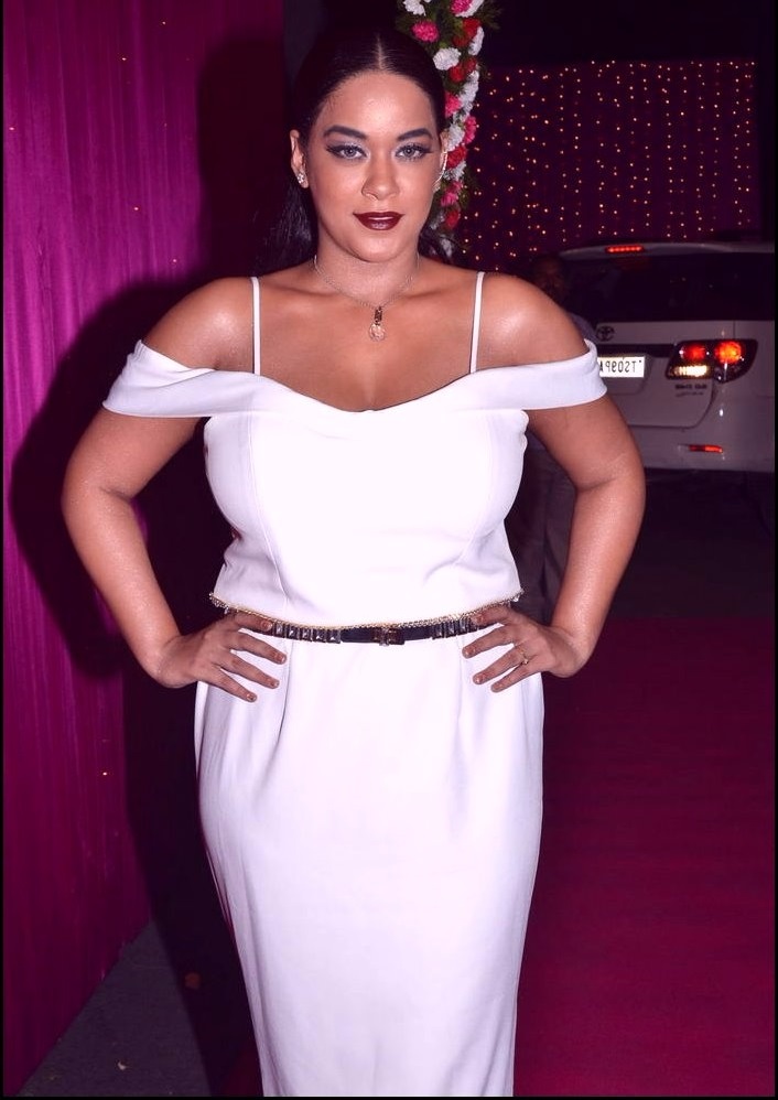Actress Hd Mumaith Khan White Dress Beautiful Pictures