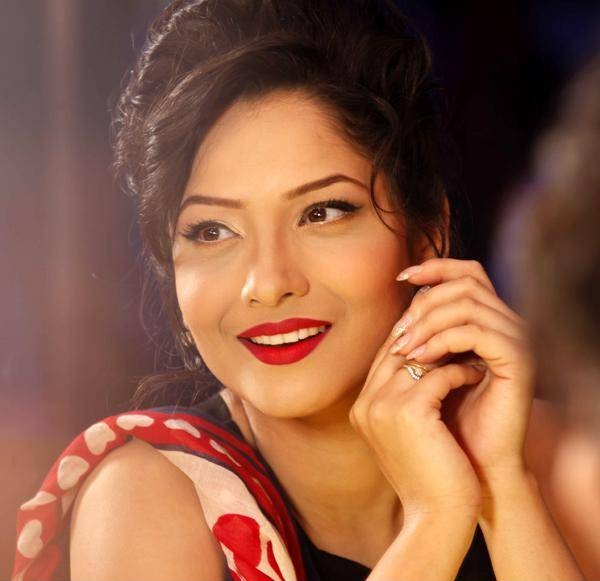 Ankita Lokhande Smile Pictures
