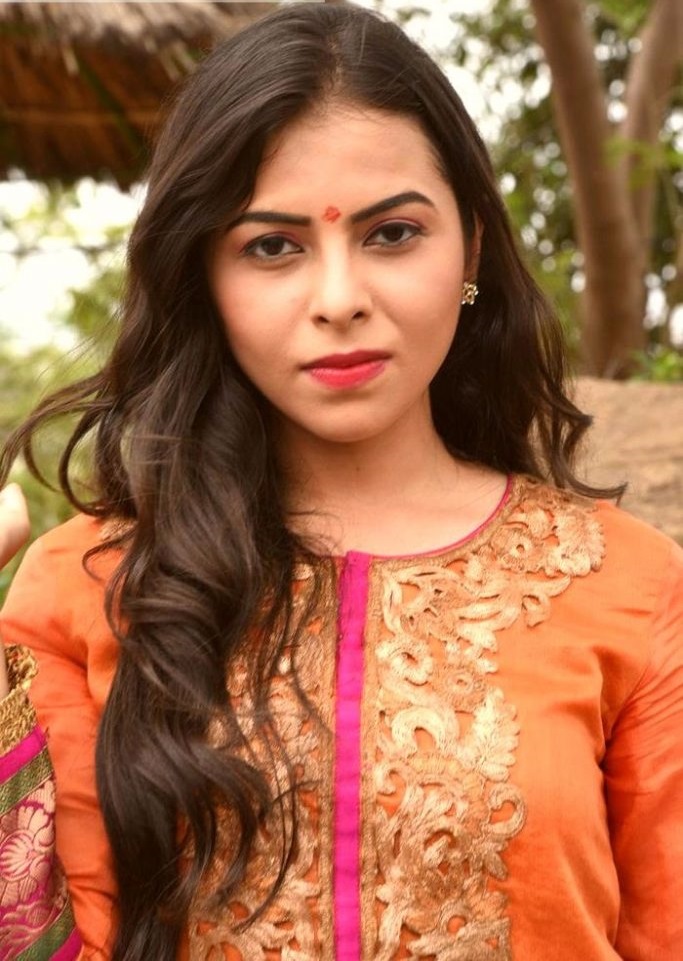 Farah Naaz Orange Color Dress Photos