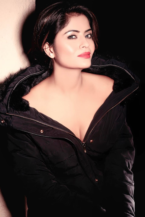 Gehana Vasisth Black Dress Interview Image