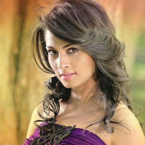 Pooja Umashankar Hair Style Photos