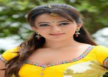 ester noronha yellow dress pictures