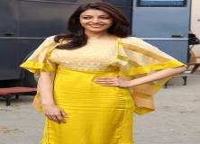 kajal agarwal yellow dress exclusive stills