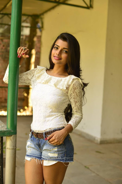 Ashna Zaveri White Dress Photoshoot Stills