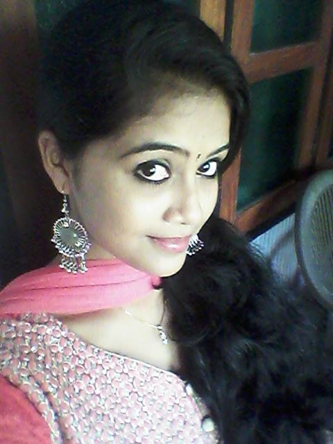 Sneha Unnikrishnan Selfie Photos