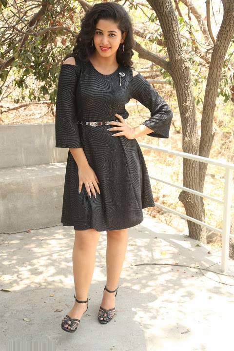 Pavani Reddy Black Dress Exclusive Wide Slide Show