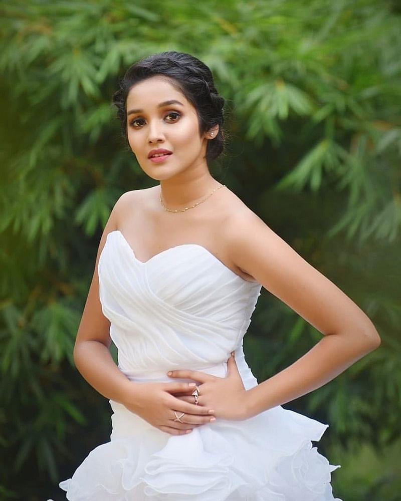 Anikha Surendran In White Gown