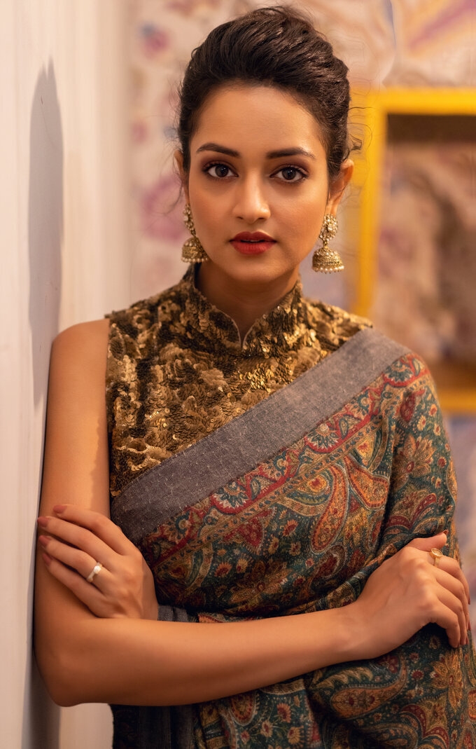 Actress Shanvi Srivastava Fotos