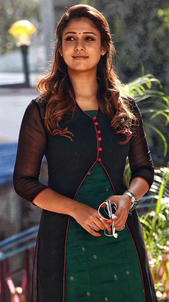 Beautiful Actress Nayanthara Image