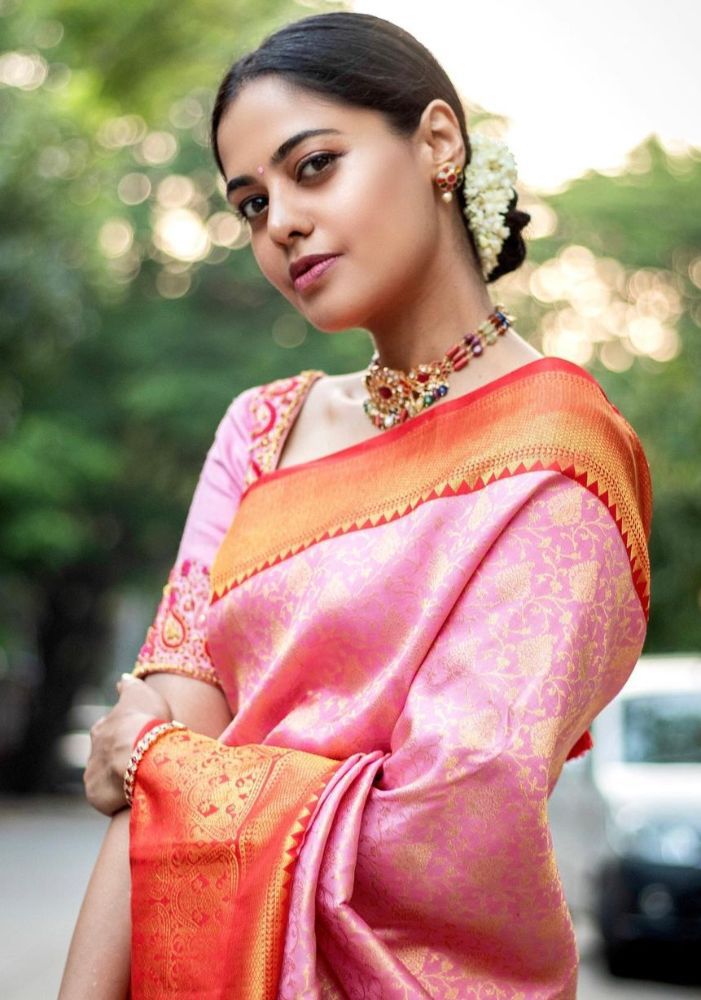 Bindu Madhavi Pink Silk Saree Image
