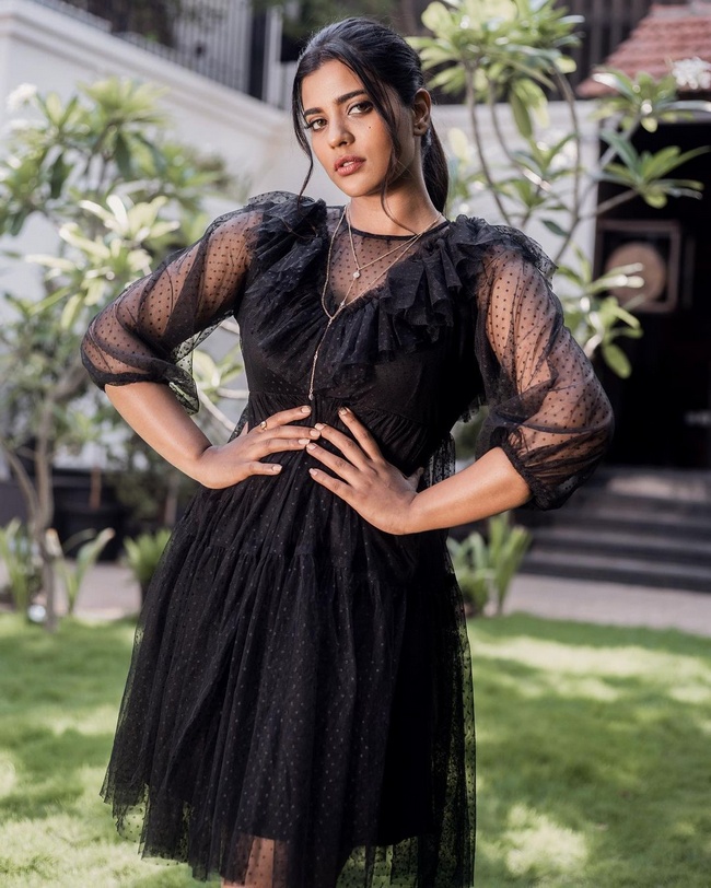 Actress Aishwarya Rajesh In Beautiful Black Dress