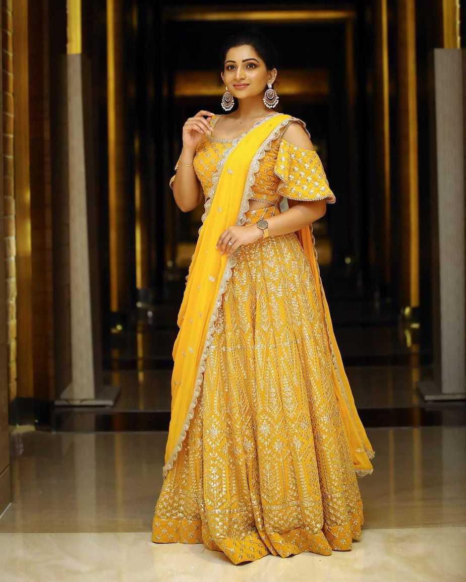 Gorgeous Actress Nakshathra Nagesh In Yellow Dress