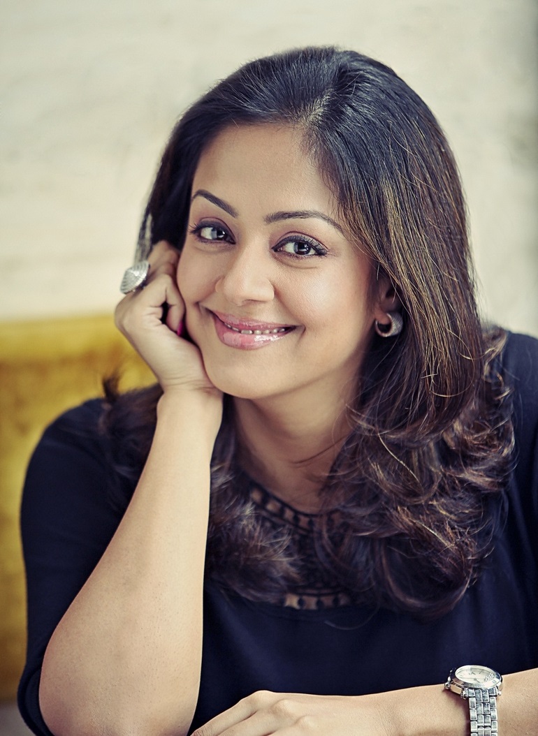 Jyothika Beautiful Pictures