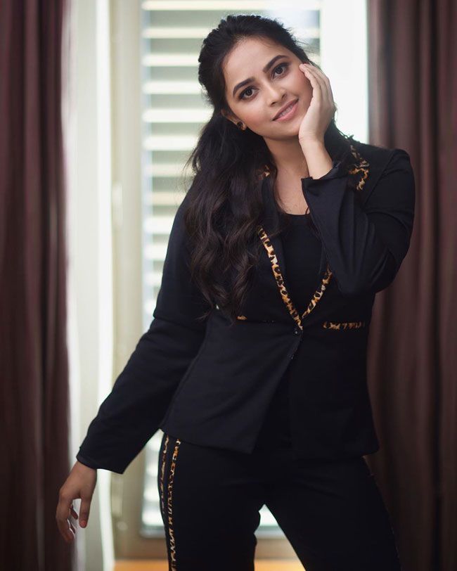 South Actress Sri Divya In Black Dress