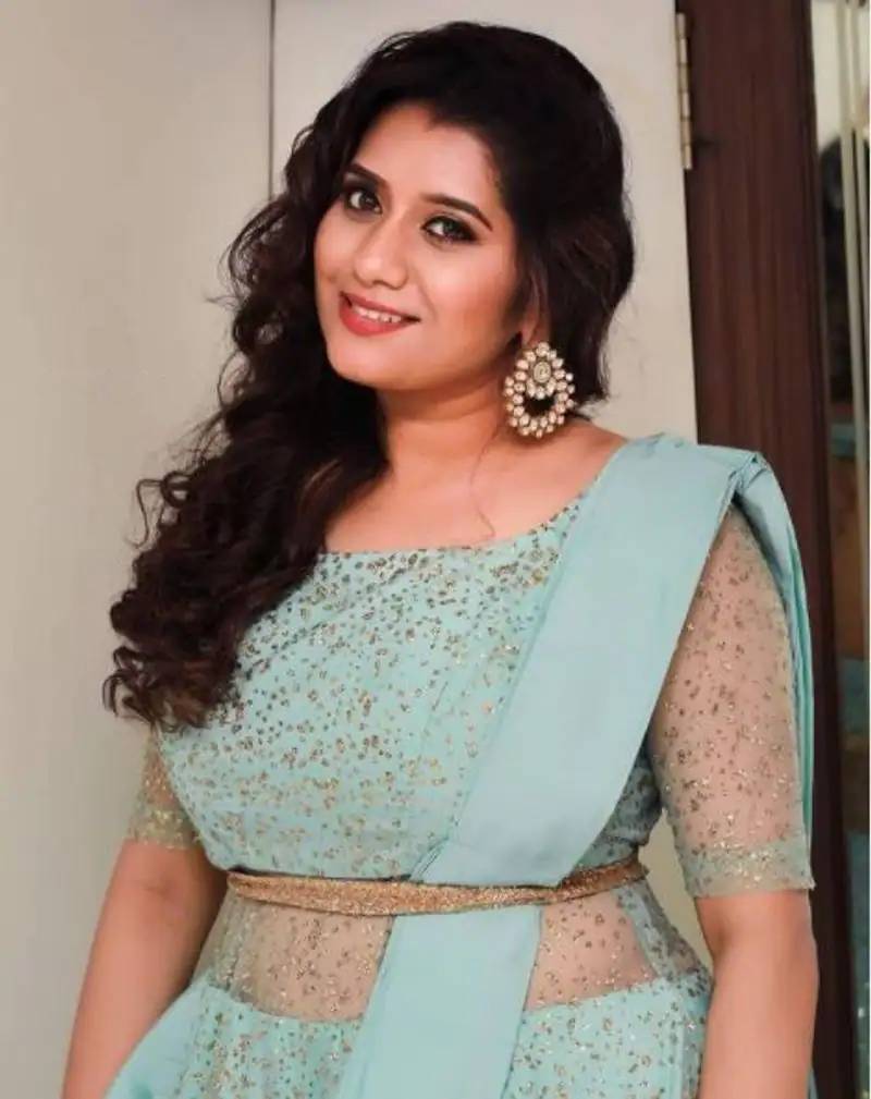 Anchor Priyanka Deshpande Blue Dress Images