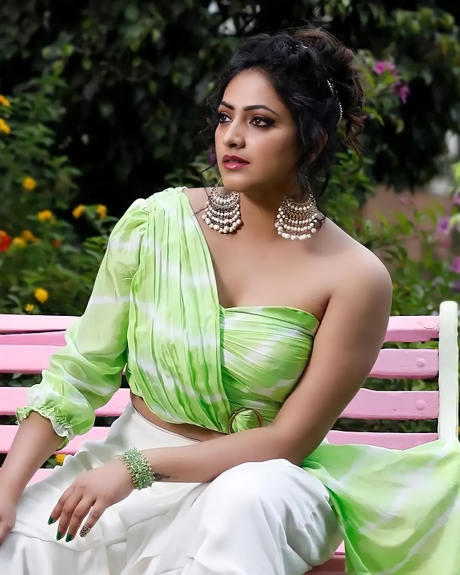 Actress Haripriya Latest Photos