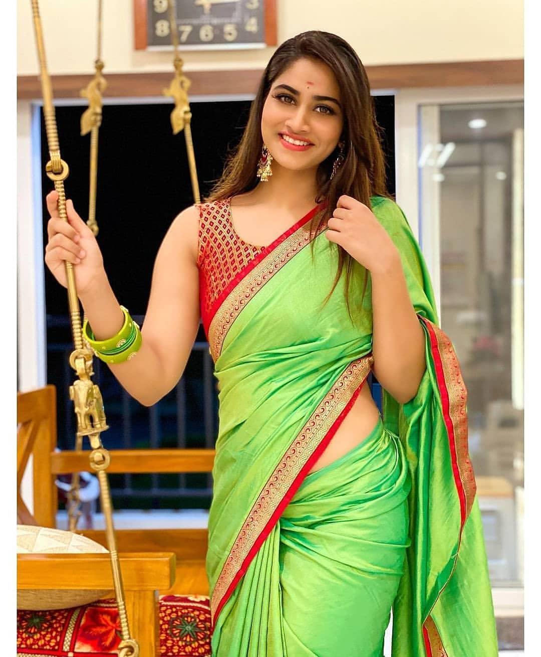 Tamil Actress Shivani Narayanan In Green Saree
