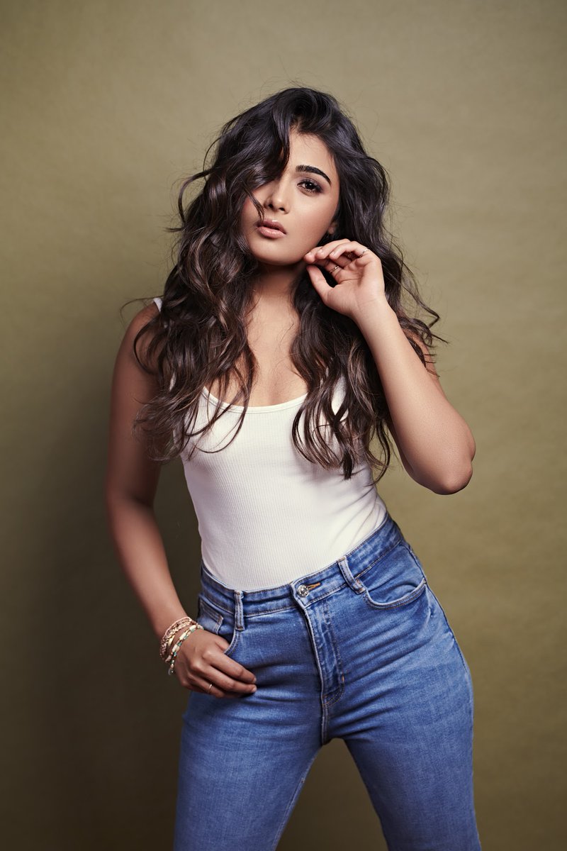 Shalini Pandey In Jeans