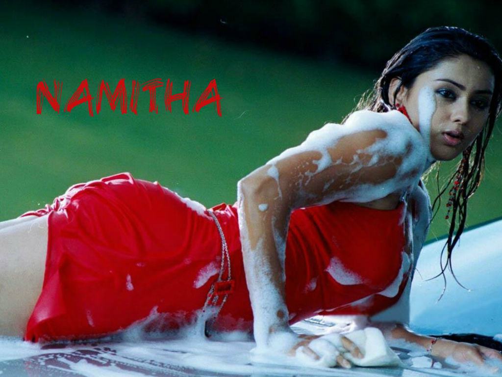 Actress Namitha Wallpaper