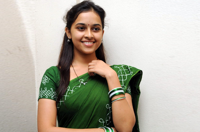 Sri Divya Tamil Actress Pictures