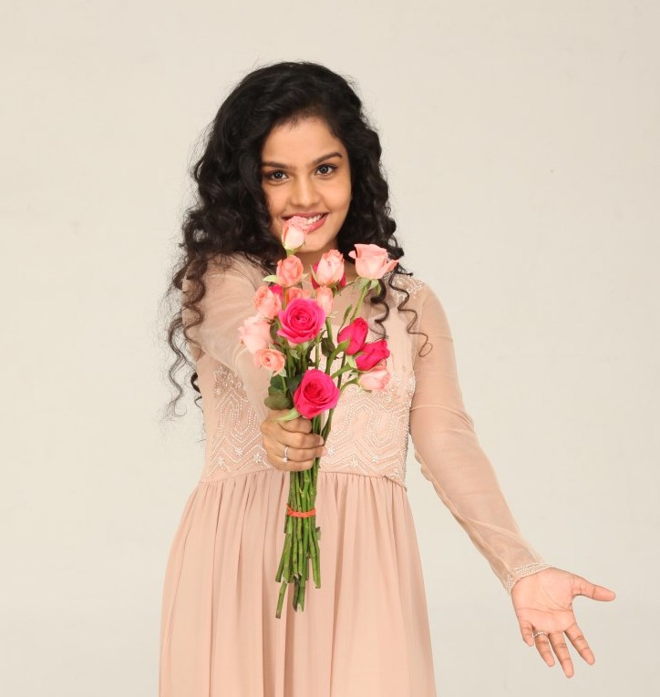 Unnodu Ka Actress Maya Photos