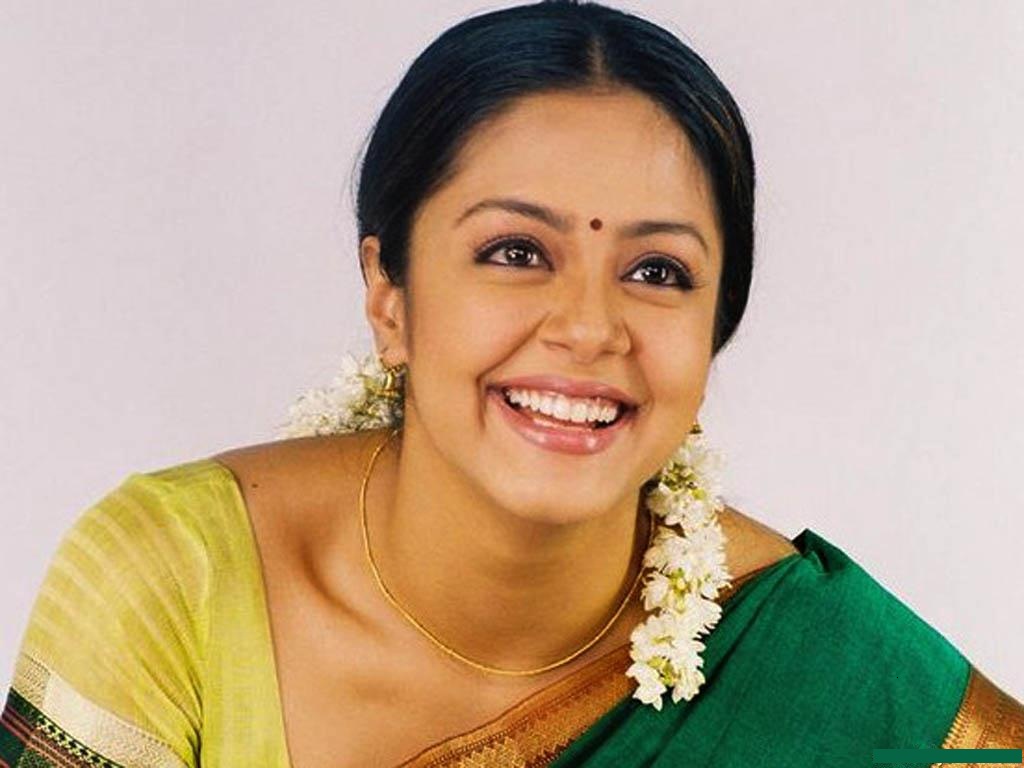Jyothika Actress Pictures
