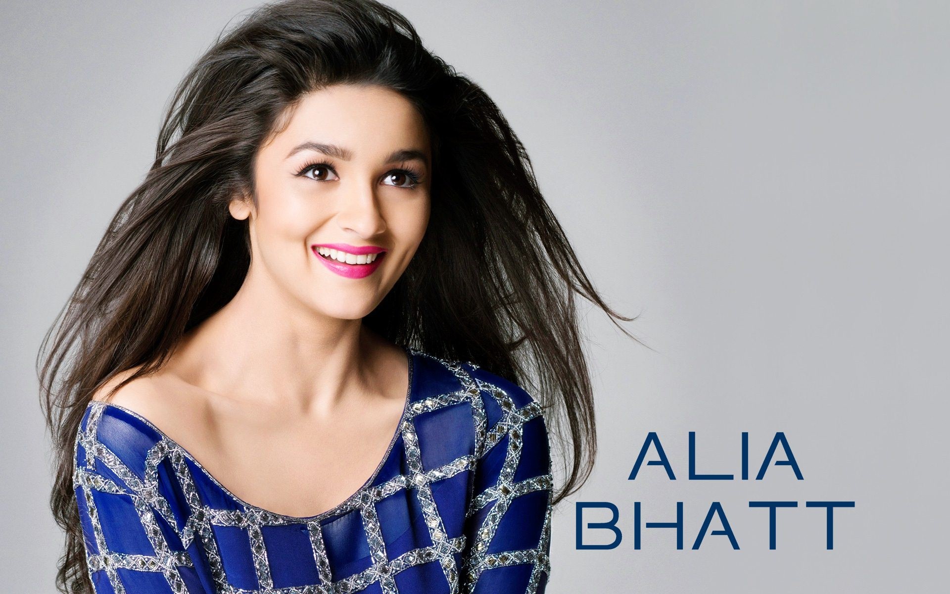 Alia Bhatt Actress Cute Wallpaper