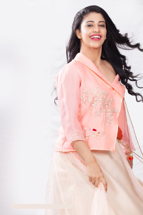 Daksha Nagarkar Pink Dress Glamour Image