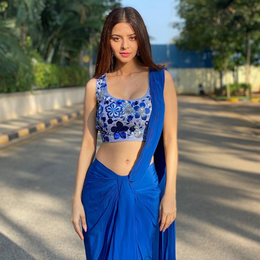 Actress Vedhika In Blue Saree